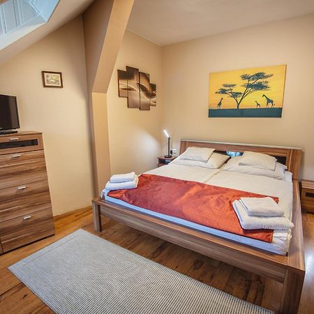 Delfin Apartman Sárvár Buitenkant foto