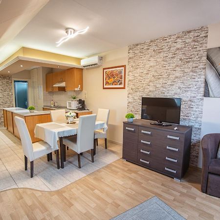 Delfin Apartman Sárvár Buitenkant foto